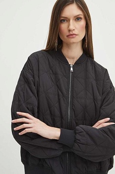 foto куртка-бомбер medicine женский цвет чёрный переходная